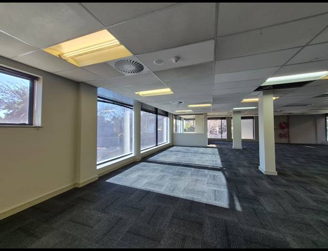 726M² OFFICE TO LET IN WAVERLEY